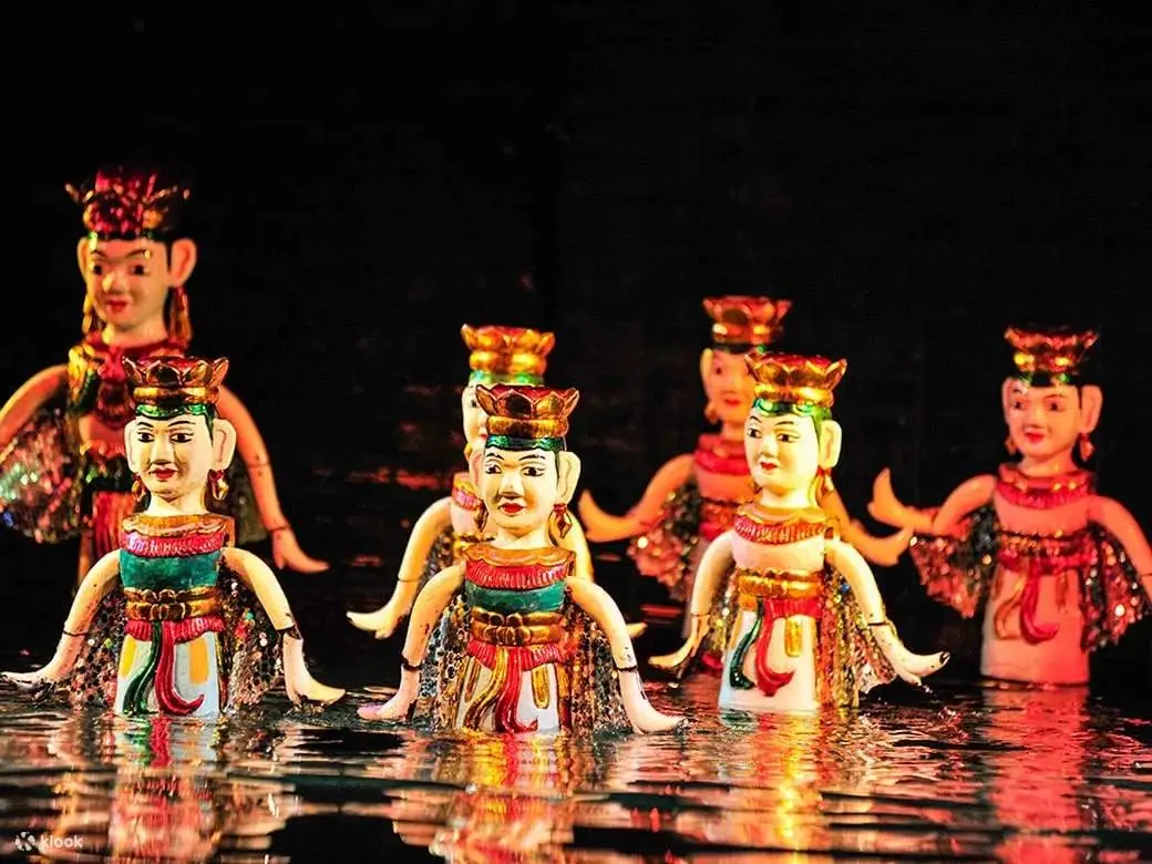 water puppet show