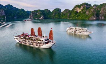 Halong Bay Cruise Tours