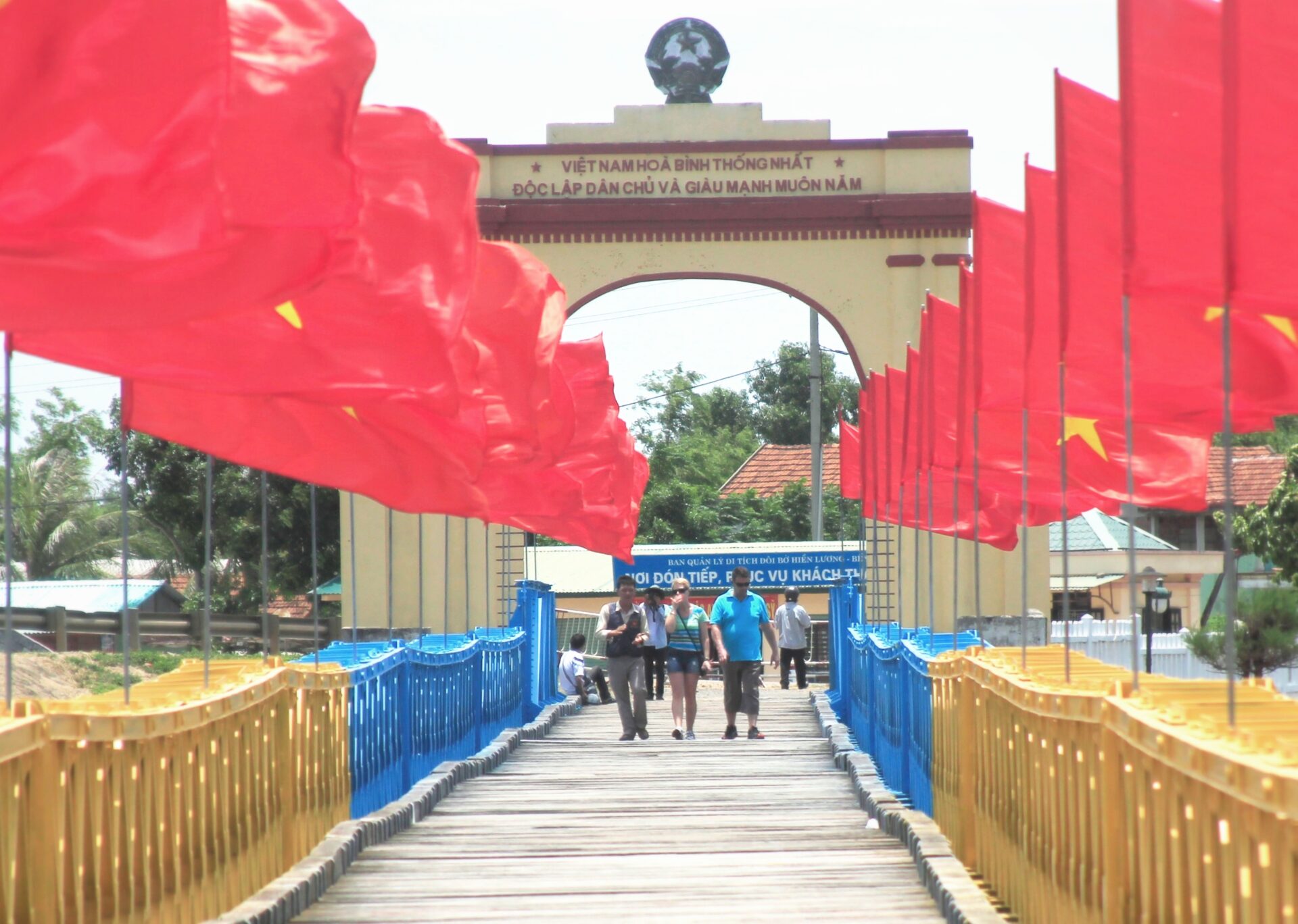 DMZ Quang Tri Tour