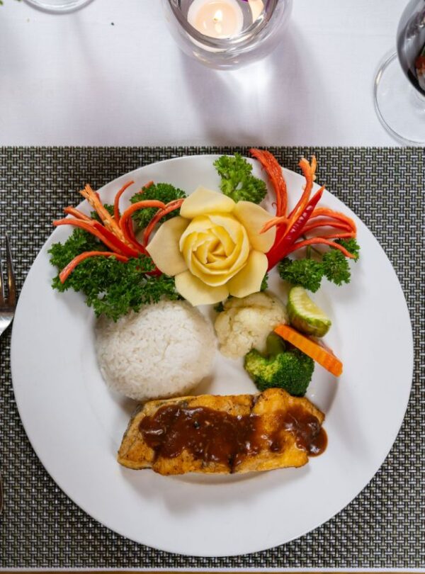 Lunch on board Ha Long