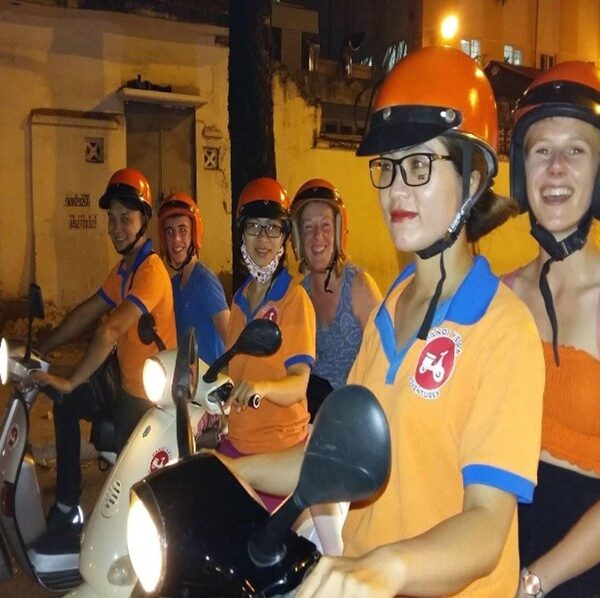 vespa tour hanoi