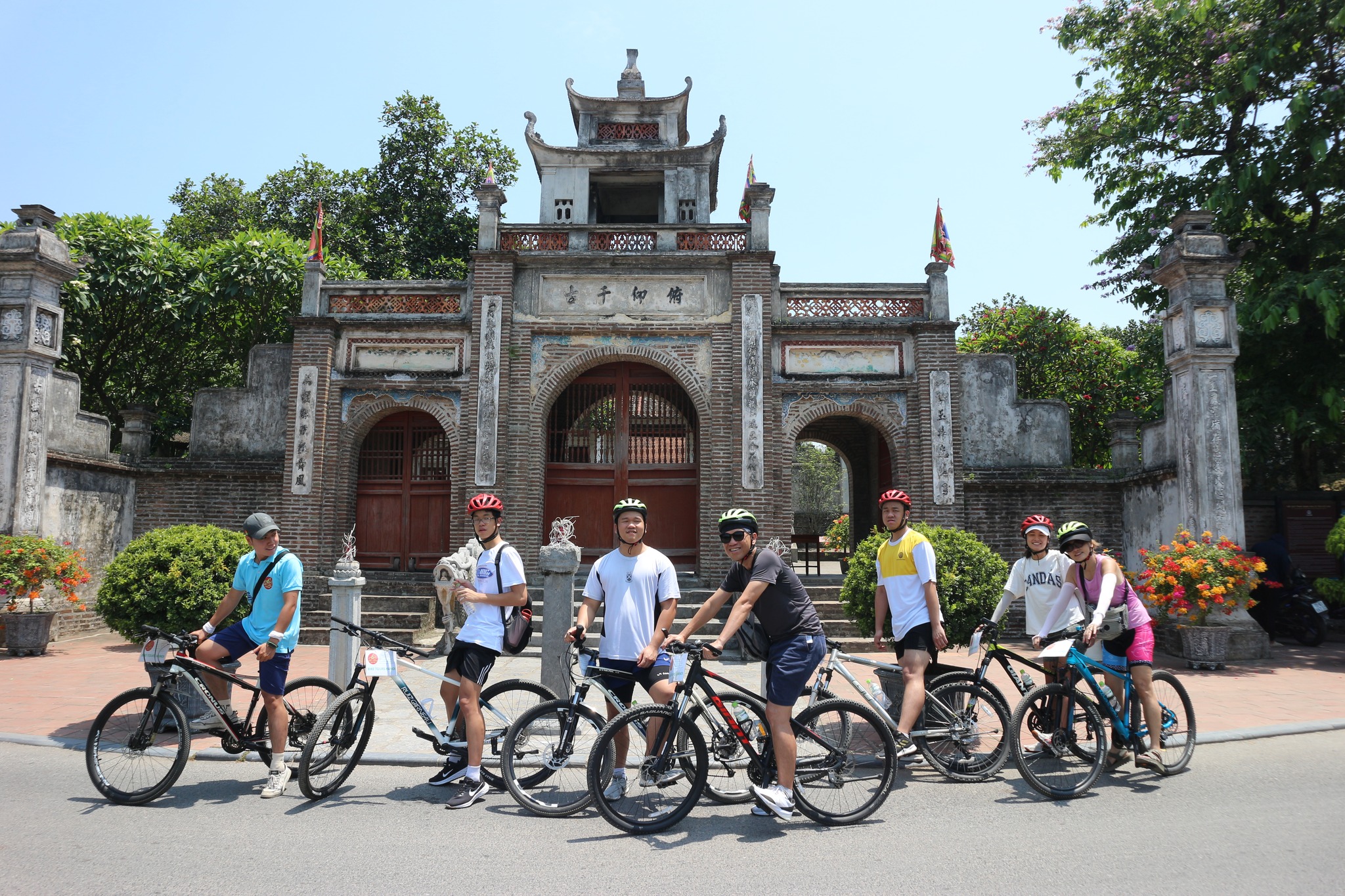 biking hanoi tour