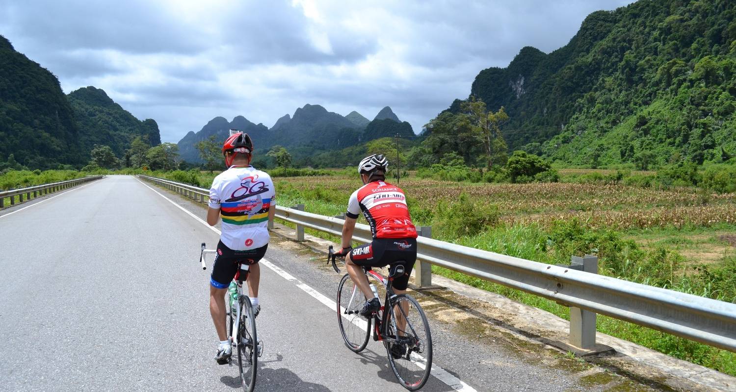 biking tour vietnam