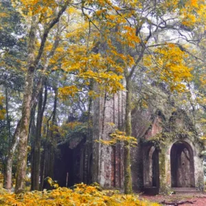 ruin church ba vi