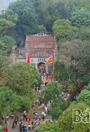 Promoting Phu Tho Tourism through the Hung Temple Festival