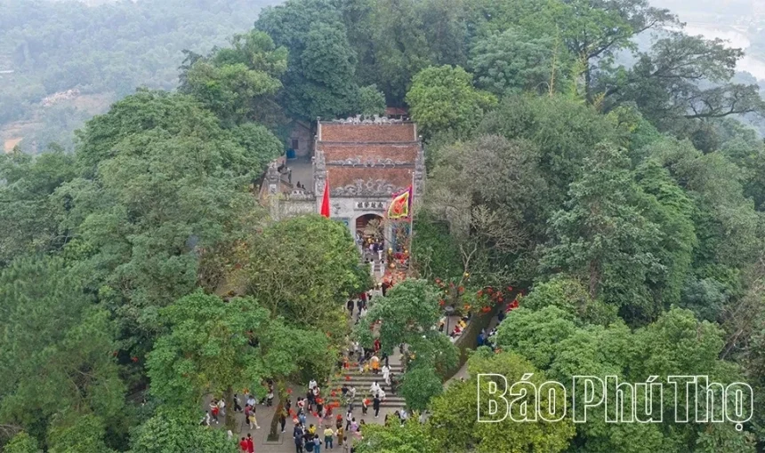 Promoting Phu Tho Tourism through the Hung Temple Festival