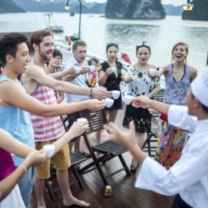 tet-holiday-halong-bay-over-768×528