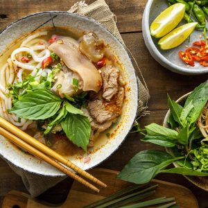 hue food tour