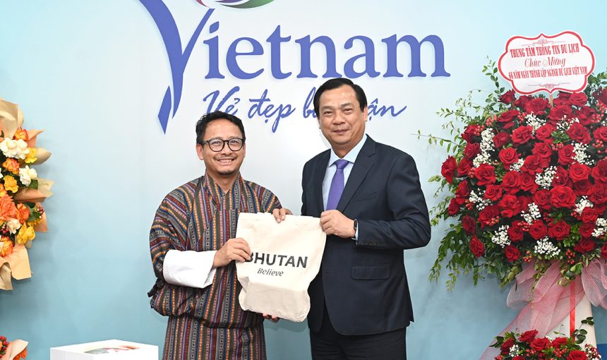Viet Nam and Bhutan share experience in sustainable tourism development and cultural preservation