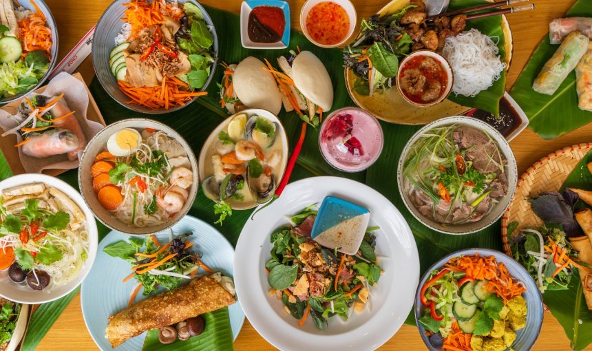Vietnam Food Guide: 25 Must-Try Vietnamese Dishes Every Traveler Should Taste