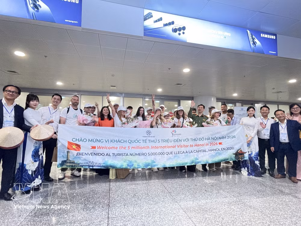 At the welcome ceremony in Hanoi on July 7, 2026. (Photo: VNA)