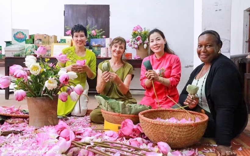Hanoi ranked world’s second friendliest city for services