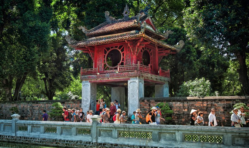 Hanoi ranks 2nd among the world’s friendliest cities for customer service