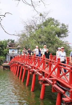 Vietnam welcomes nearly 14 million international visitors, Europe being bright spot of growth
