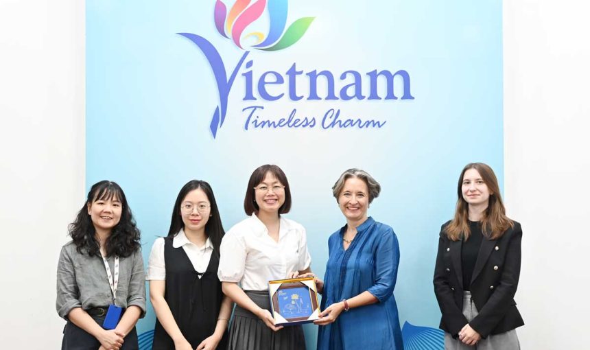 Vietnam and Poland strengthen cooperation to boost tourism and aviation connectivity