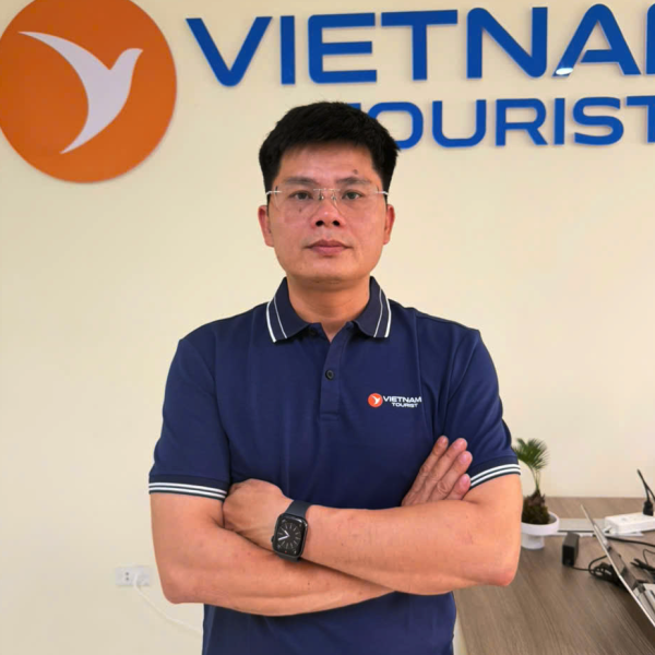 Vietnam Tourist Team